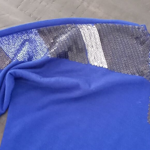 Armani Exchange extra small quarter sleeve sequins top - Picture 3 of 5